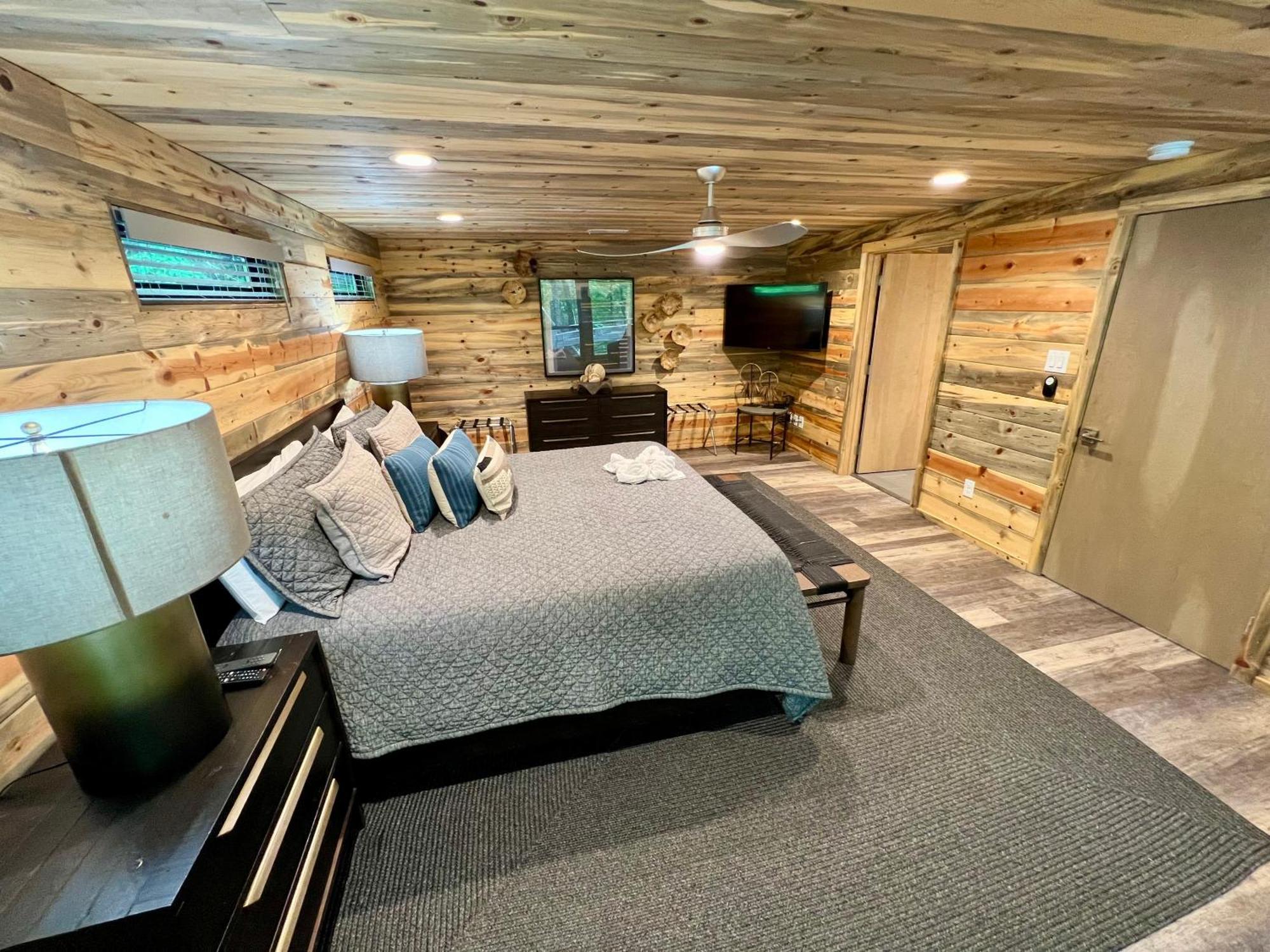 Experience Luxury At Smoky Mountain Hideaway, Just 5 Miles From Downtown Gatlinburg Villa Exteriör bild